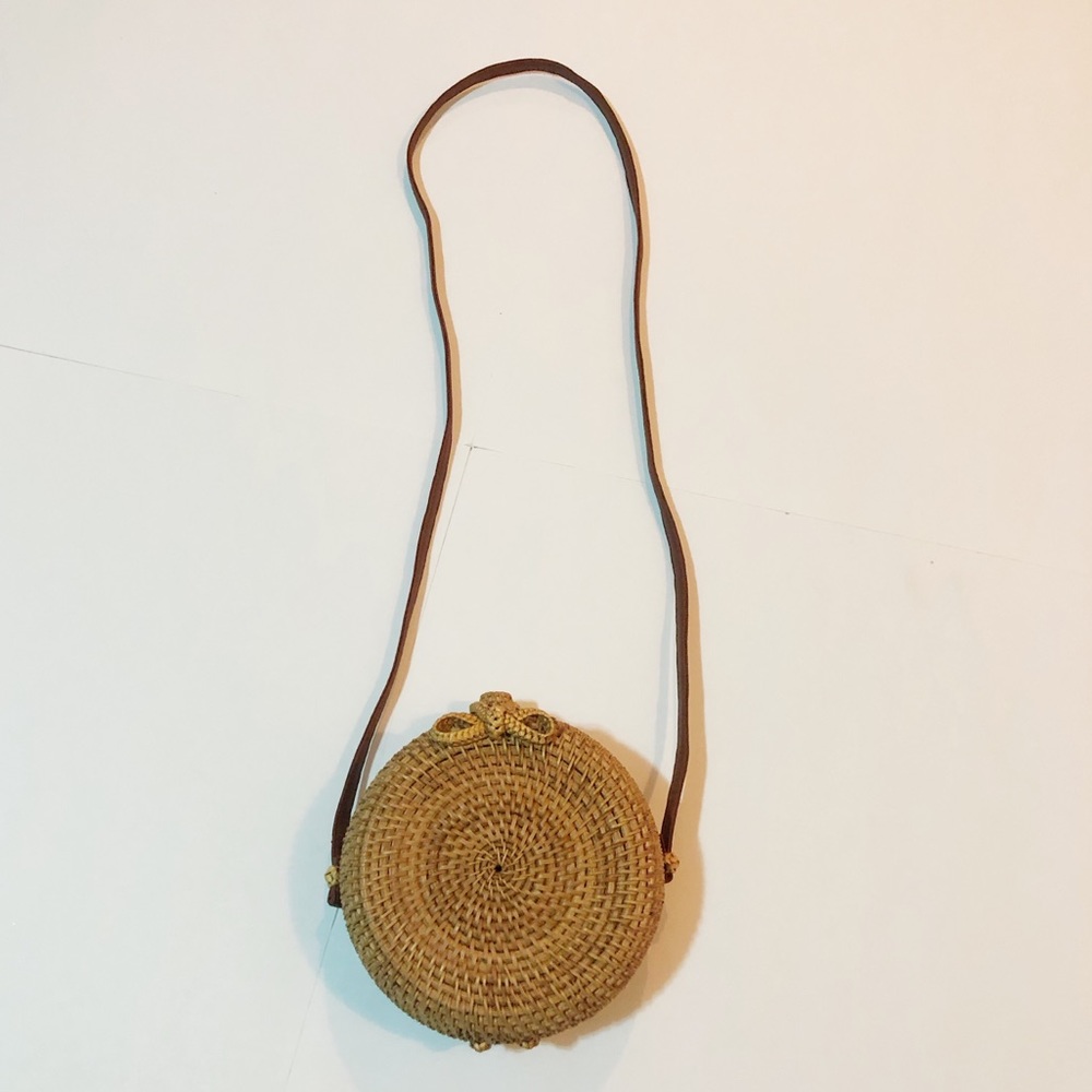 Handmade Rattan Circle Crossbody - Picture 3 of 5